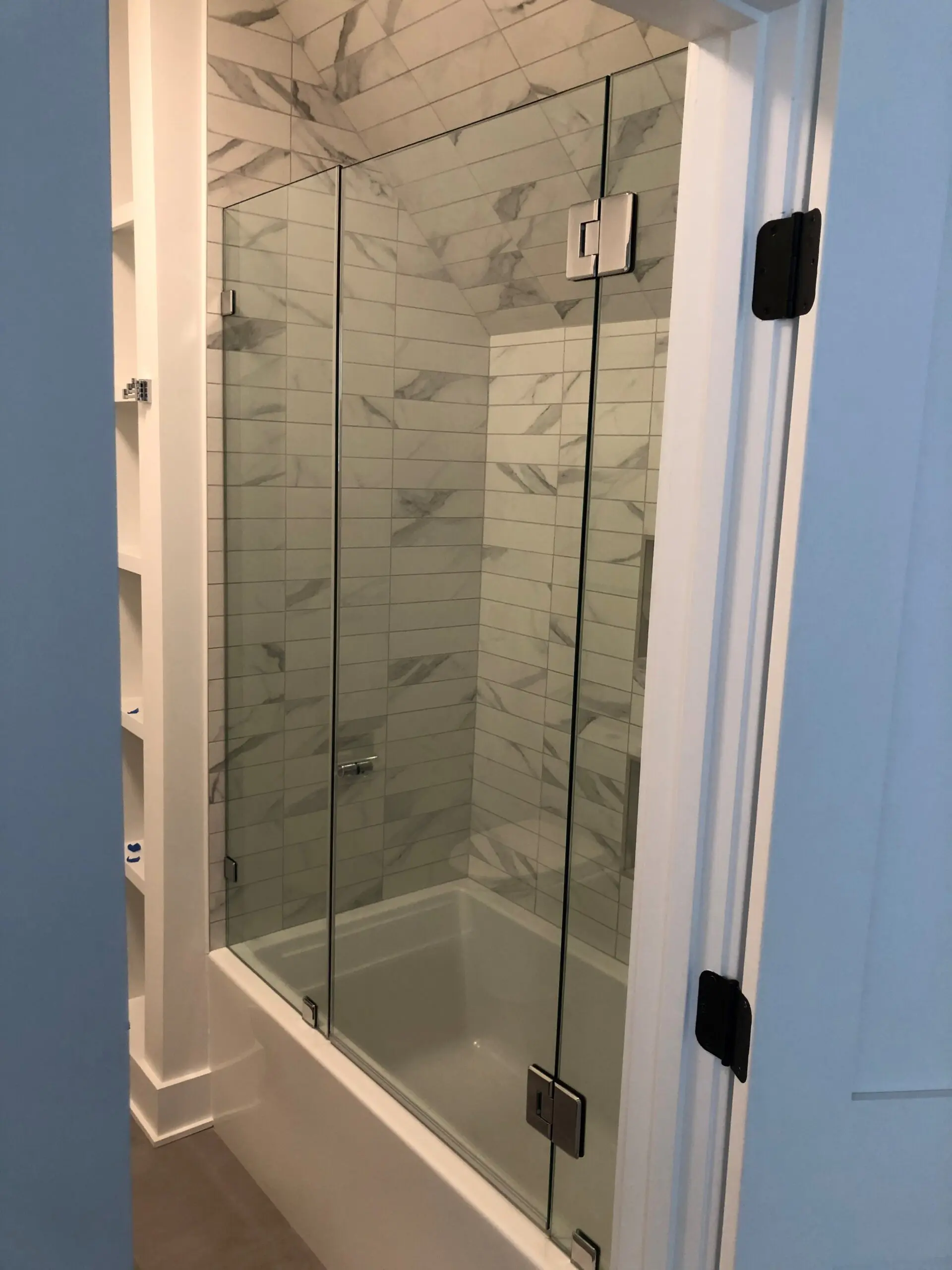 Inabinet Glass & Mirror | Columbia, SC | frameless shower door for tub